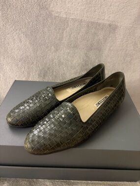 VINTAGE Trotters Dark Green Woven Leather Loafers Flats Size 10N